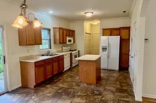 1217 Baron Ct, Valparaiso, IN 46383 - Photo 5