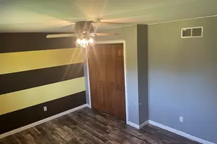 406 Northfield Ln, Valparaiso, IN 46383 - Photo 15