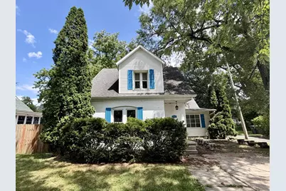 406 Locust Street, Valparaiso, IN 46383 - Photo 1
