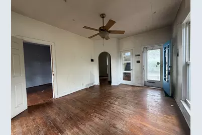 406 Locust Street, Valparaiso, IN 46383 - Photo 5