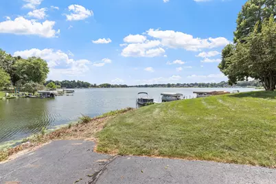 2511 E Lakeshore Drive #A1, Crown Point, IN 46307 - Photo 25