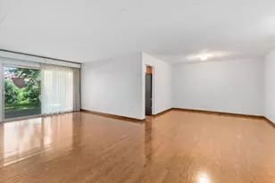 2511 E Lakeshore Dr, Crown Point, IN 46307 - Photo 7