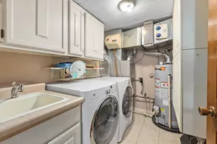 2511 E Lakeshore Dr, Crown Point, IN 46307 - Photo 23