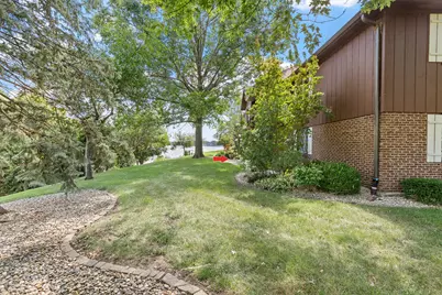 2511 E Lakeshore Drive #A1, Crown Point, IN 46307 - Photo 27