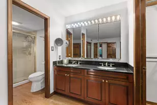 2511 E Lakeshore Dr, Crown Point, IN 46307 - Photo 19