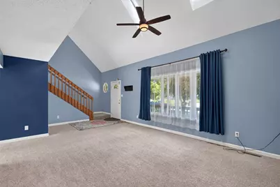 6635 Hawthorne Avenue, Portage, IN 46368 - Photo 5