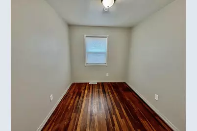 70 N Hillcrest Avenue, Hobart, IN 46342 - Photo 13