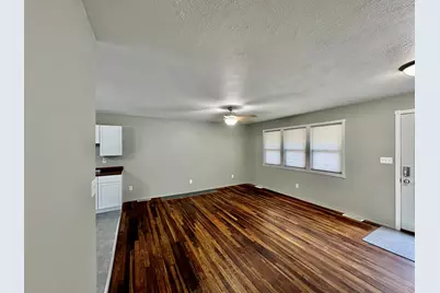 70 N Hillcrest Avenue, Hobart, IN 46342 - Photo 7