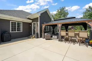 3054 Peacock Ln, Wheatfield, IN 46392 - Photo 35