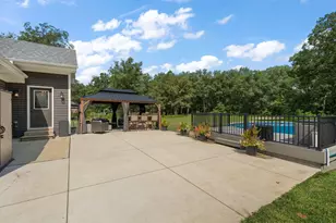 3054 Peacock Ln, Wheatfield, IN 46392 - Photo 33