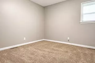 4764 Ralston Pl, Griffith, IN 46319 - Photo 17