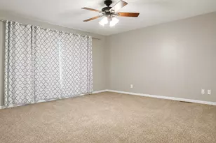 4764 Ralston Pl, Griffith, IN 46319 - Photo 5