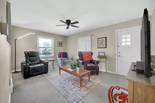 434 W Walnut St, Crown Point, IN 46307 - Photo 7