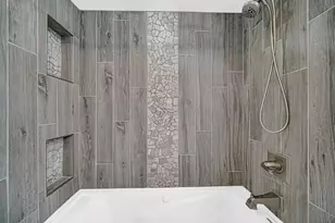1526 Clover Ln, Schererville, IN 46375 - Photo 15