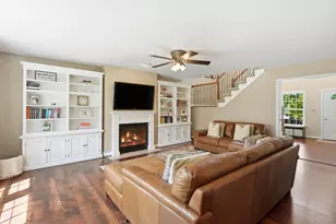 495 O'Hagan Dr, Crown Point, IN 46307 - Photo 9