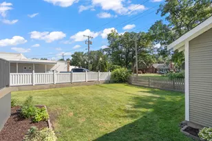 723 Lincoln St, Hobart, IN 46342 - Photo 29