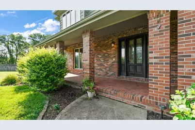 402 Rolling Meadow Drive, Valparaiso, IN 46385 - Photo 3