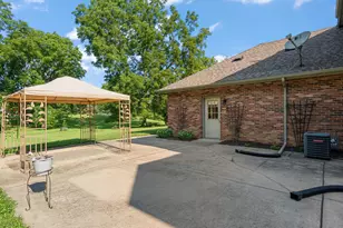 402 Rolling Meadow Dr, Valparaiso, IN 46385 - Photo 45