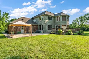 402 Rolling Meadow Dr, Valparaiso, IN 46385 - Photo 43