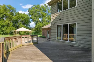 402 Rolling Meadow Dr, Valparaiso, IN 46385 - Photo 47