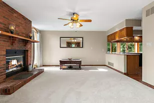 402 Rolling Meadow Dr, Valparaiso, IN 46385 - Photo 13