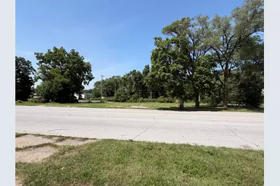1114 W 25th Avenue, Gary, IN 46407 - Photo 3