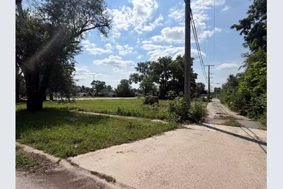 1114 W 25th Avenue, Gary, IN 46407 - Photo 5
