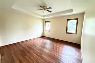 1533 Churchill Dr, Schererville, IN 46375 - Photo 5
