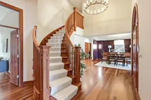 8826 Schafer Dr, Saint John, IN 46373 - Photo 7