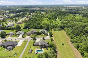 8826 Schafer Dr, Saint John, IN 46373 - Photo 81