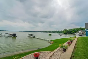 8121 Lake Shore Dr, Cedar Lake, IN 46303 - Photo 11