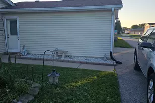 155 Plum Creek Dr, Schererville, IN 46375 - Photo 5