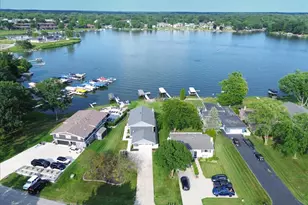 3496 W Lakeshore Dr, Crown Point, IN 46307 - Photo 1