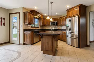 2614 Lancelot Ln, Dyer, IN 46311 - Photo 17