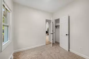 1154 Durbin St, Gary, IN 46406 - Photo 9