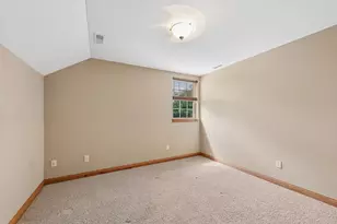 4906 Waters Edge Dr, Valparaiso, IN 46383 - Photo 11