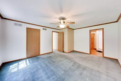 852 Springdale Drive, Hobart, IN 46342 - Photo 17