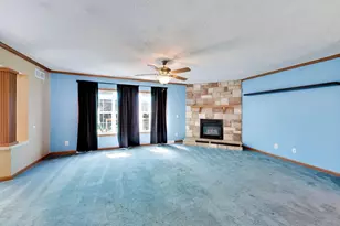 852 Springdale Dr, Hobart, IN 46342 - Photo 5