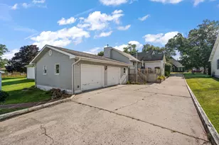 622 Azalea St SE, Demotte, IN 46310 - Photo 33