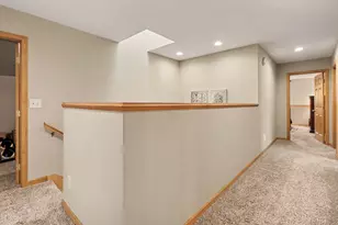 141 Kensington Dr, Valparaiso, IN 46385 - Photo 23