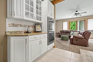 141 Kensington Dr, Valparaiso, IN 46385 - Photo 13