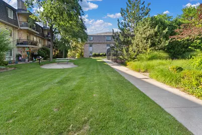205 W Joliet Street #303, Schererville, IN 46375 - Photo 5