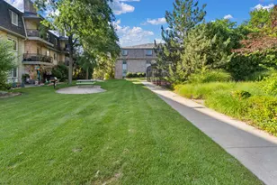 205 W Joliet St, Schererville, IN 46375 - Photo 5