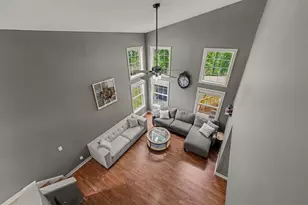 806 Galway Dr, Valparaiso, IN 46385 - Photo 7