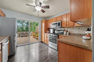 806 Galway Dr, Valparaiso, IN 46385 - Photo 9