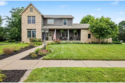 1352 Diamond Boulevard, Valparaiso, IN 46385 - Photo 1