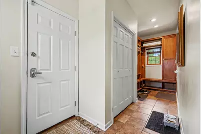 1352 Diamond Boulevard, Valparaiso, IN 46385 - Photo 13