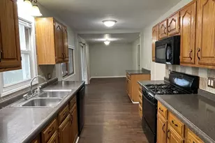 2809 Lois St, Portage, IN 46368 - Photo 5