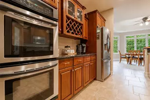 9385 Julia Dr, Saint John, IN 46373 - Photo 15