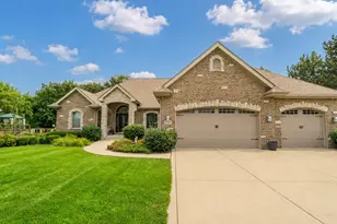9385 Julia Dr, Saint John, IN 46373 - Photo 1